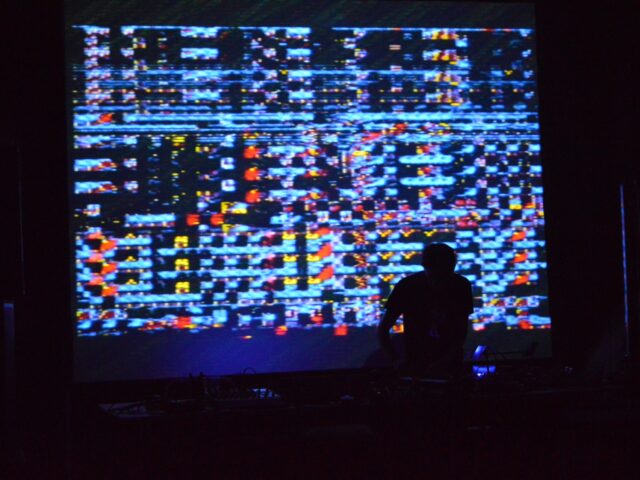 13 live acts ηλεκτρονικής μουσικής στο Electric Nights σήμερα και αύριο