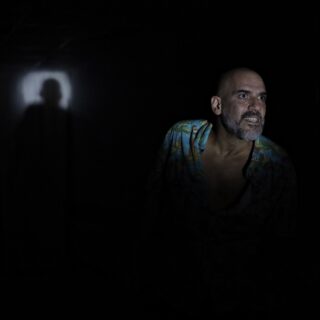 Είδαμε το Solaris του Θοδωρή Αμπαζή στο Άσυλο Ανιάτων στην Κυψέλη