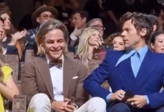 Φεστιβάλ Βενετίας: Τελικά έφτυσε ο Harry Styles τον Chris Pine;
