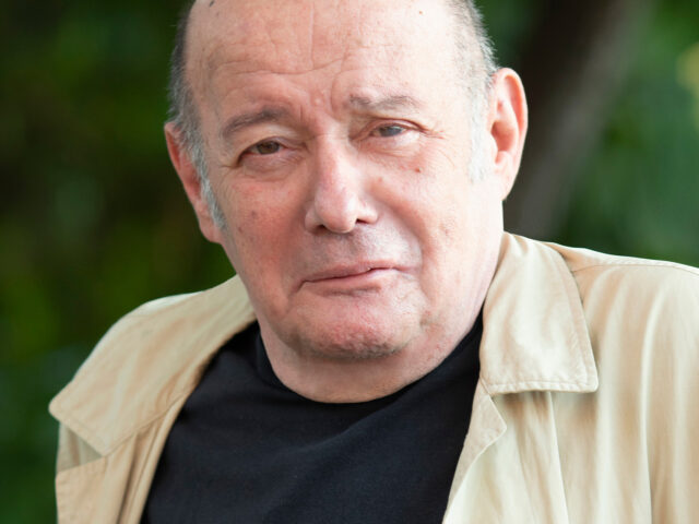 Βασίλης Παπαβασιλείου: «Την Ευρώπη την εκδικείται η ασημαντότητά της»