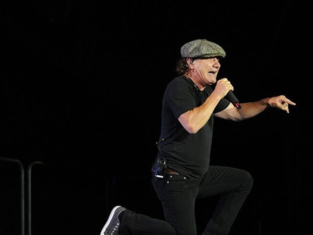 Tον επόμενο μήνα θα κυκλοφορήσει η αυτοβιογραφία του Μπράιαν Τζόνσον