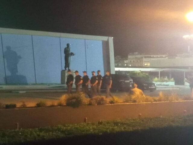 Μ. Κριθαρίδης: «Φοιτητές με ανοιγμένα κεφάλια από τα ΜΑΤ, ο “νόμος και η τάξη” της Μητσοτάκης Α.Ε.»