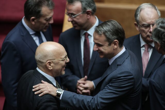 Μπάμπης Παπαδημητρίου: «Ο Μητσοτάκης είναι ο μεγαλύτερος σοσιαλιστής που έχει περάσει» [ΒΙΝΤΕΟ]