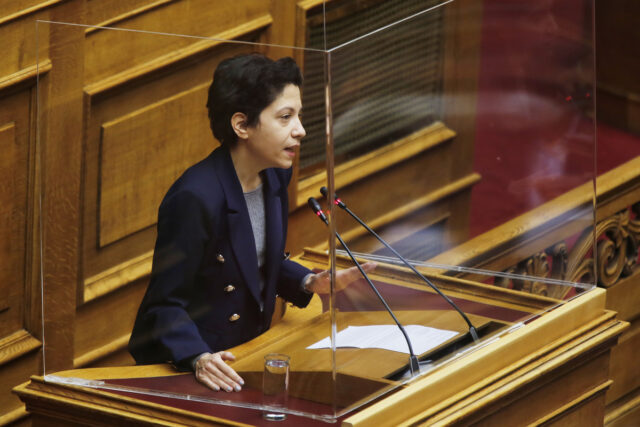 Ανεξαρτητοποιήθηκε από το ΜέΡΑ25 η Φωτεινή Μπακαδήμα