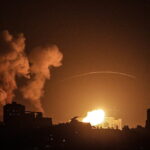 Χτυπήθηκε πλοίο από πύραυλο στα ανοιχτά της Υεμένης