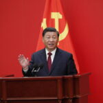 Σι Τζινπίνγκ: «Οι δασμοί βλάπτουν το εμπόριο και αποσταθεροποιούν την παγκόσμια οικονομική τάξη»