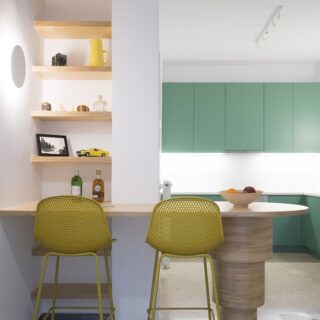 Η αισθητική της Αθήνας των 60s στο σήμερα, σ’ ένα διαμέρισμα στους Αμπελόκηπους