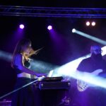 Οι Playground Theory μαζί με την Emi Path ζωντανά στο six d.o.g.s