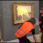 Γερμανία: Ακτιβιστές για το κλίμα πέταξαν πουρέ πατάτας σε πίνακα του Μονέ [ΒΙΝΤΕΟ]