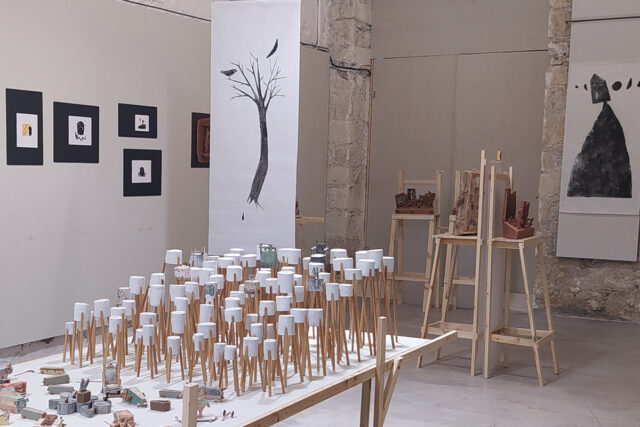 Dust to Dark: Το αποτέλεσμα μιας μακροχρόνιας φιλίας και συμπόρευσης δύο καλλιτεχνών