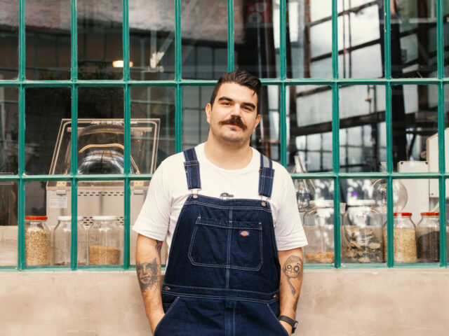 Ο Βασίλης Κυρίτσης έχει φτιάξει δύο μπαρ που είναι στα 50 καλύτερα του κόσμου