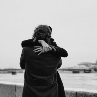 Μαζί με τον χειμώνα έρχεται και το winter coating, η νέα (τοξική) τάση στις σχέσεις