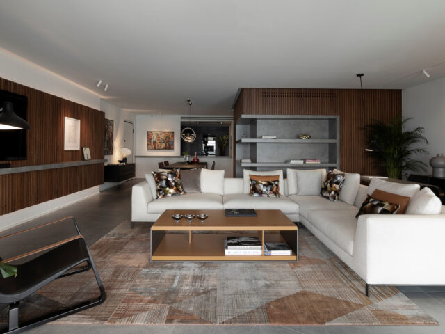 Αυστηρές γεωμετρίες δημιουργούν άνεση και οικειότητα σε αυτό το διαμέρισμα στην καρδιά της Θεσσαλονίκης