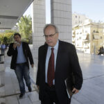 Βγήκε από το νοσοκομείο o Νίκος Κωνσταντόπουλος μετά από τρεις εβδομάδες