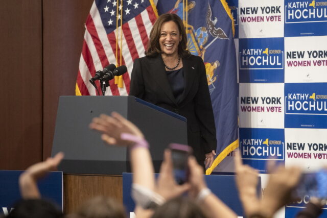 ΗΠΑ: Ποιοι celebrities εξέφρασαν τη στήριξή τους στην Κάμαλα Χάρις