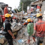 Ινδονησία: Ανέσυραν ζωντανό 6χρονο αγόρι δύο ημέρες μετά το σεισμό [ΒΙΝΤΕΟ]