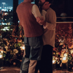 Άλλο ένα πολύ διάσημο gay ζευγάρι παντρεύεται και το ανακοίνωσε με τον πλέον γιορτινό τρόπο