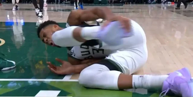 Ο τραυματισμός του Γιάννη Αντετοκούνμπο στον αστράγαλο που «πάγωσε» το γήπεδο [BINTEO]