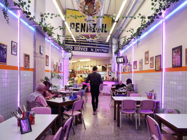 Για Pad Thai και καραόκε στην Ταϊλάνδη των Μελισσίων