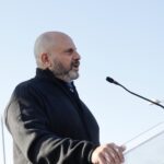 Αθώος ο καθηγητής Δημήτρης Κούβελας για ανάρτηση που είχε κάνει για τον Χαρδαλιά και το εμβόλιο κατά του κορωνοϊού