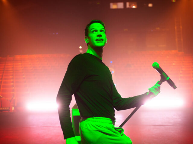 Μίνως Θεοχάρης: «Αν δεν είμαστε ρευστοί, δεν είμαστε ελεύθεροι»