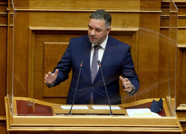 Παρέμβαση Οικονομικού Εισαγγελέα για τις απευθείας αναθέσεις στον Θέμη Χειμάρα