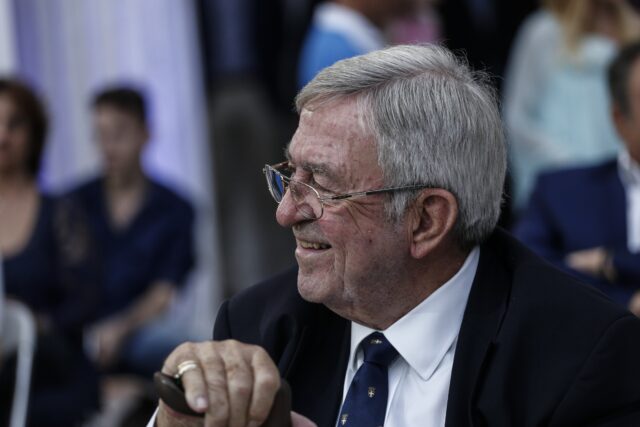 Κηδεία Κωνσταντίνου Γλύξμπουγκ: Παναγιώτης Πικραμμένος και Λίνα Μενδώνη θα εκπροσωπήσουν την κυβέρνηση