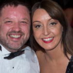 Δίκη για το Μάτι: Κατέθεσε η γυναίκα από την Ιρλανδία που στο γαμήλιο ταξίδι της είδε τον σύζυγο της να χάνεται μέσα στις φλόγες