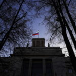 Η Μόσχα λέει πως το Βερολίνο κλιμακώνει τη σύγκρουση και απορρίπτει την «ιστορική ευθύνη» του με την «εξαιρετικά επικίνδυνη απόφαση» να στείλει άρματα μάχης στην Ουκρανία