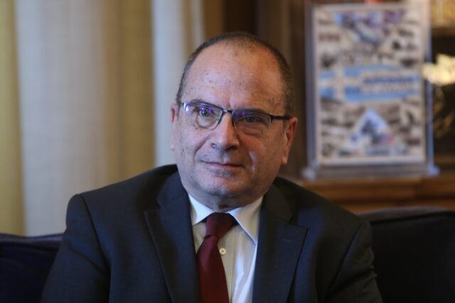 Politico: Η ΕΥΠ γλίτωσε το πρόστιμο των 100.000 ευρώ μετά τις αλλαγές στην ΑΔΑΕ