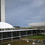 Βραζιλία: Εισβολή υποστηρικτών του Μπολσονάρου στο Κογκρέσο [BINTEO]