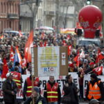 Σε απεργιακό κλοιό η Γαλλία για το συνταξιοδοτικό