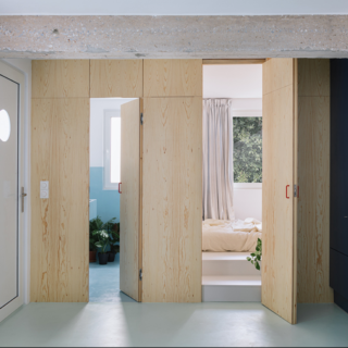 Στην ακτή του Αλίμου, μέσα σε ένα λιλιπούτιο δώμα 23 τ.μ.