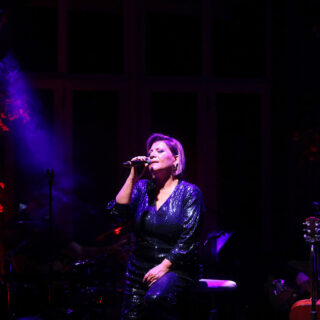 Η Γιώτα Νέγκα για δύο τελευταίες παραστάσεις στο Θέατρο Άλσος