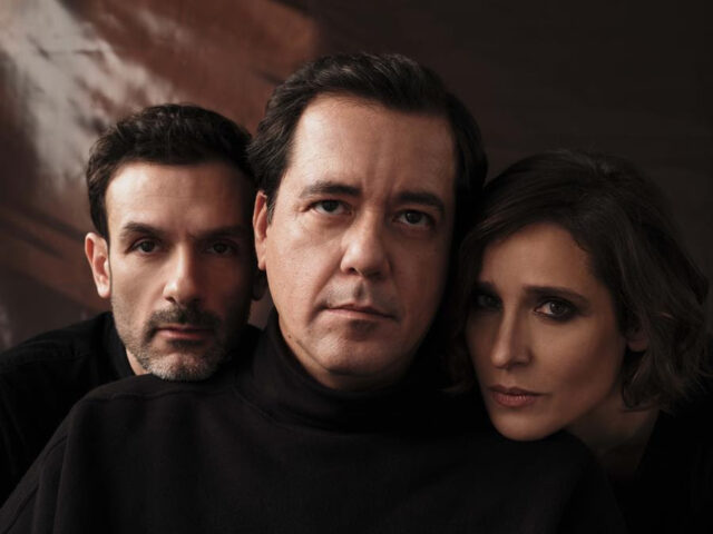 «George» των Ευθύμη Φιλίππου και Παναγιώτη Μελίδη: Ένα έργο-σουρεαλιστικό ξόρκι κάνει πρεμιέρα στην Κεντρική Σκηνή της Στέγης Ιδρύματος Ωνάση