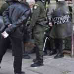 Καταστολή και συλλήψεις στη συμβολική ανακατάληψη της Terra Incognita για τον απεργό πείνας και δίψας Θάνο Χατζηαγγέλου [ΒΙΝΤΕΟ]