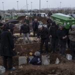 Ξεπερνά τους 17.000 ο αριθμός των νεκρών στη Συρία και την Τουρκία