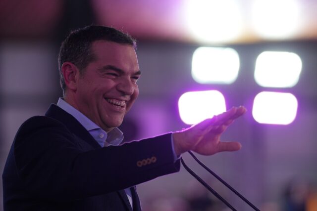 Παρέμβαση Τσίπρα στους Ευρωσοσιαλιστές: «Η καταρράκωση του κράτους δικαίου στην Ελλάδα είναι ευρωπαϊκό ζήτημα»