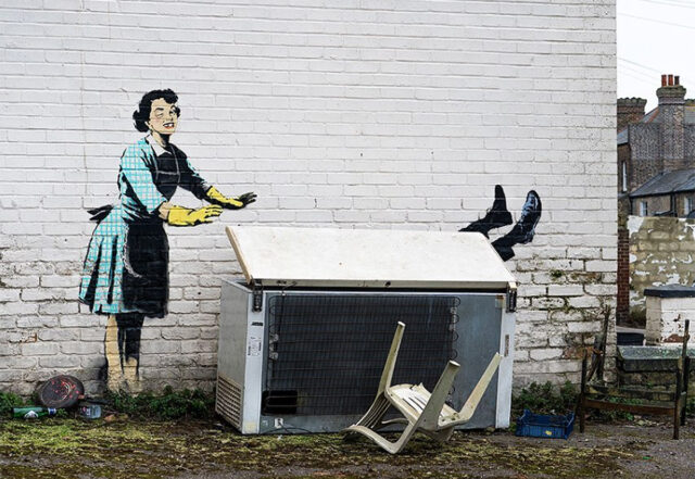 Ο Banksy επιβεβαιώνει ότι η τοιχογραφία που τονίζει τη βία κατά των γυναικών είναι έργο του