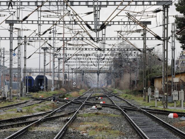 Τέμπη: Έρευνα της Τροχαίας Λάρισας στα γραφεία του ΟΣΕ για συλλογή στοιχείων