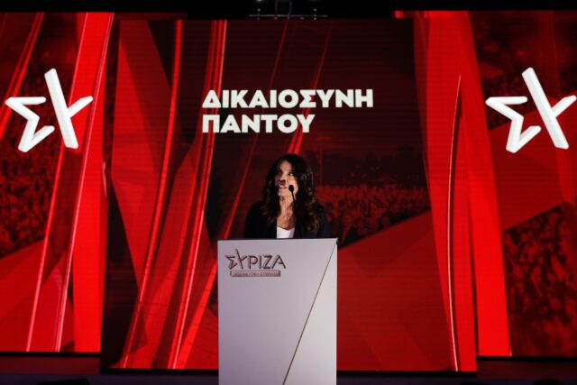 Τσαπανίδου για δυστύχημα στα Τέμπη: Τέσσερα ερωτήματα στα οποία οφείλει να απαντήσει ο κ. Μητσοτάκης