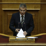 Κάτοικοι της Κεφαλλονιάς γιούχαραν τον Καππάτο της ΝΔ και τον Μάνεση ενώ έπιναν καφέ