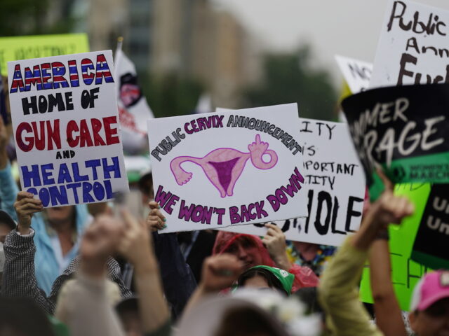 Ένας συντηρητικός δικαστής στο Τέξας θα αποφασίσει για το μέλλον του χαπιού άμβλωσης στο σύνολο των ΗΠΑ