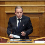 Ο Καραμανλής αποζημίωσε με 3,3 εκατ. ευρώ εργολάβους του ΟΣΕ για έργα που βρίσκονταν «στον αέρα»