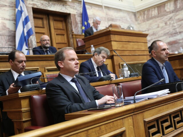 Επιτροπή Θεσμών και Διαφάνειας για Τέμπη: Αίτημα να κληθούν και άλλα πρόσωπα σε επόμενη συνεδρίαση εντός του μήνα