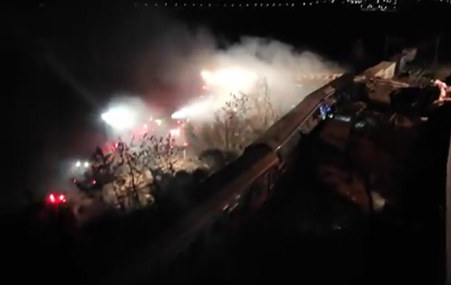 Εκτροχιασμός στα Τέμπη: Στους 16 οι νεκροί, 85 τραυματίες