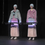 Δημιουργίες που αλλάζουν χρώμα παρουσίασε ο οίκος μόδας Anrealage