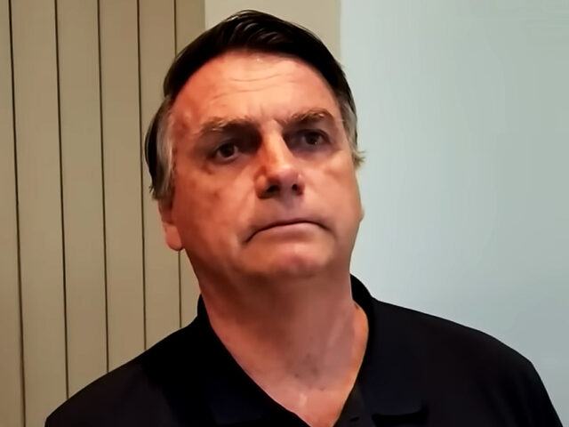 Επιστρέφει στη Βραζιλία ο Μπολσονάρο – Σε ετοιμότητα η αστυνομία