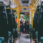 Αγία Παρασκευή: Κομμάτι οροφής λεωφορείου έπεσε πάνω σε επιβάτες