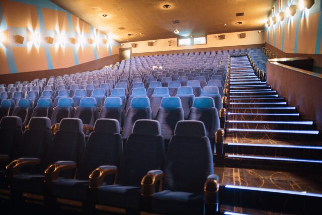 Κυριακάτικο κάλεσμα στήριξης των Ιντεάλ, Άστορ και Ίριδα